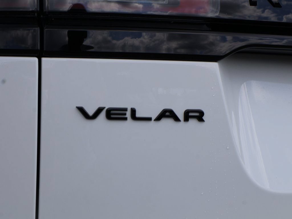 Certified 2026 Land Rover Range Rover Velar Autobiography AWD/4WD image 9