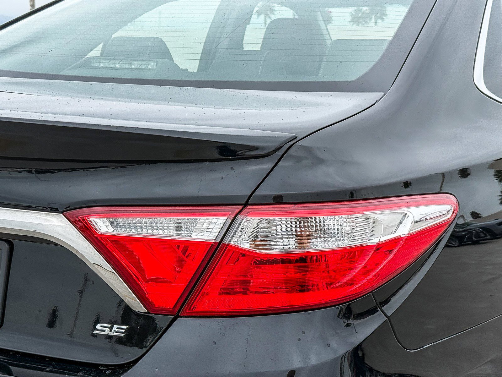 Used 2016 Toyota Camry SE image 8
