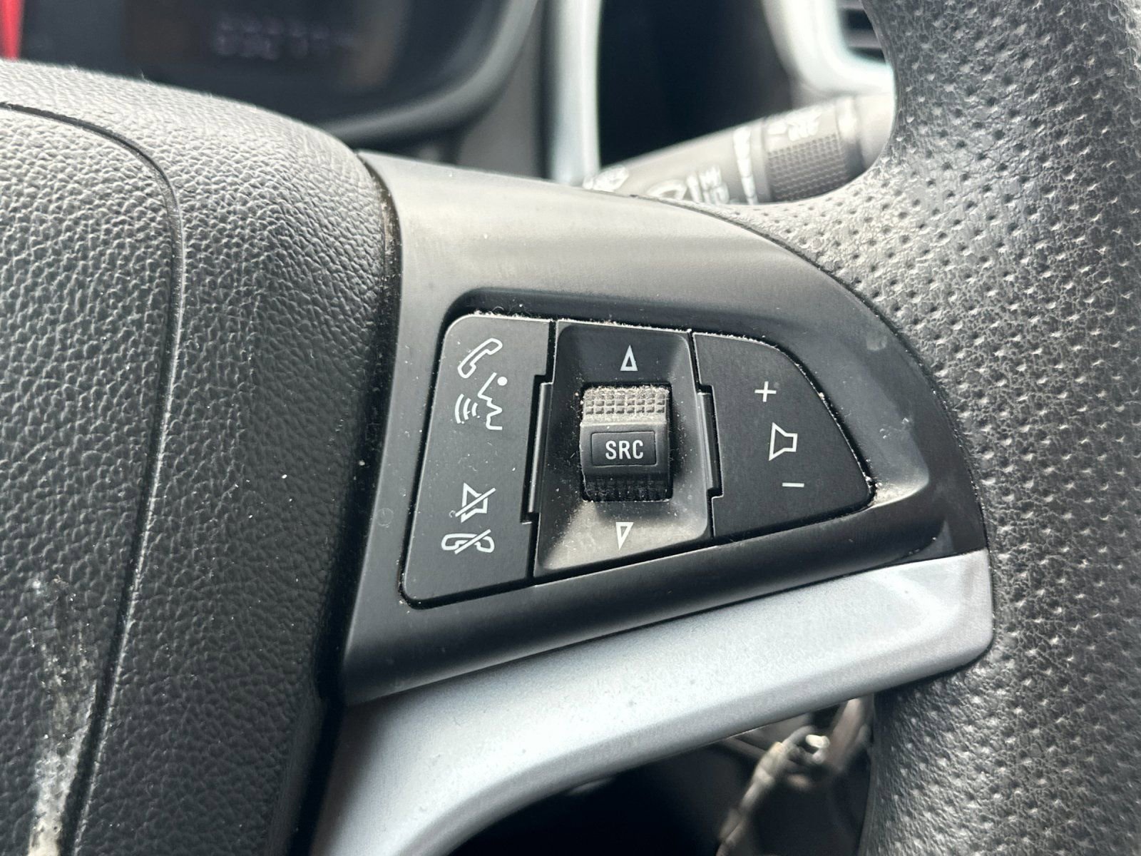 Used 2018 Chevrolet Sonic LS image 24