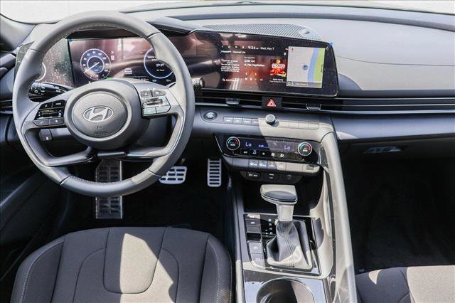 New 2025 Hyundai Elantra SEL image 24