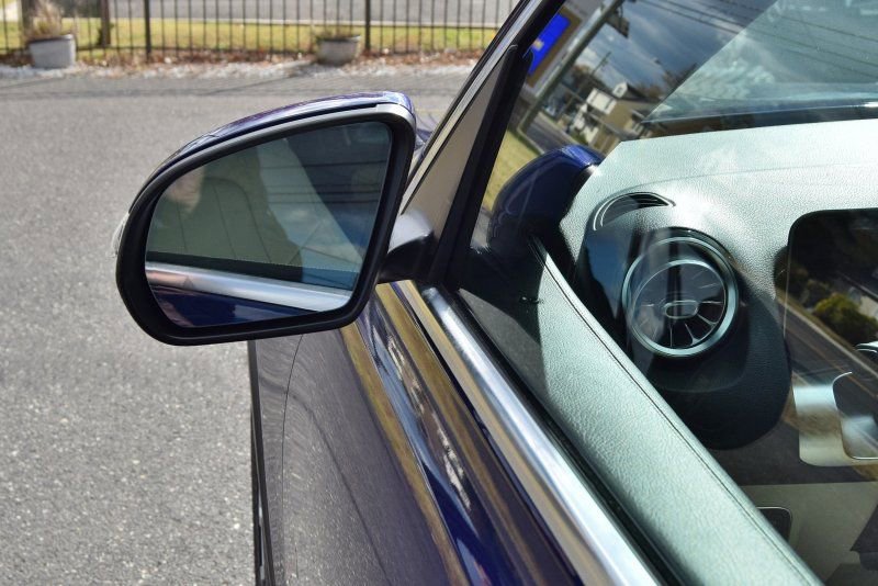 Used 2021 Mercedes-Benz GLB 250 4MATIC w/ Premium Package image 12