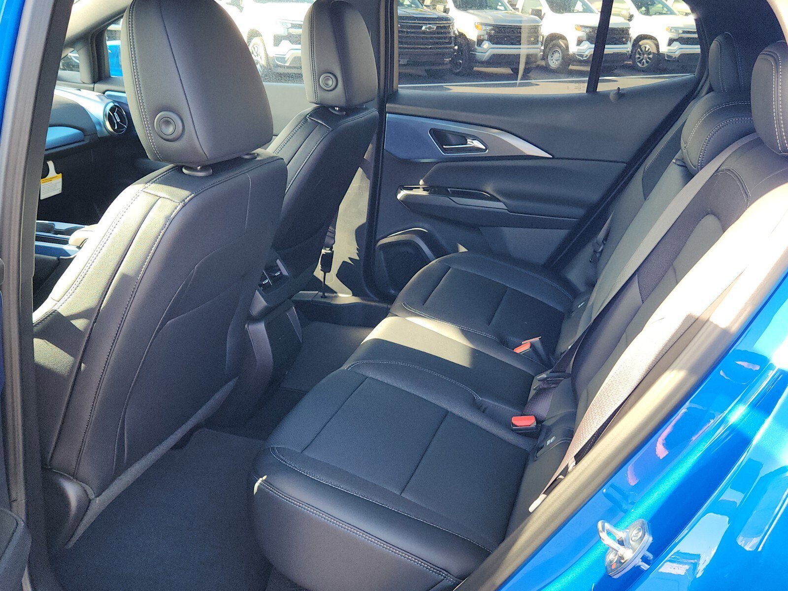 New 2026 Chevrolet Equinox EV LT AWD/4WD image 7