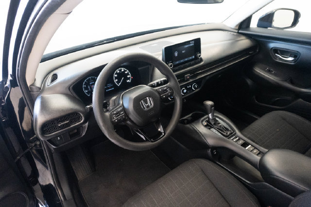 Certified 2025 Honda HR-V LX image 3