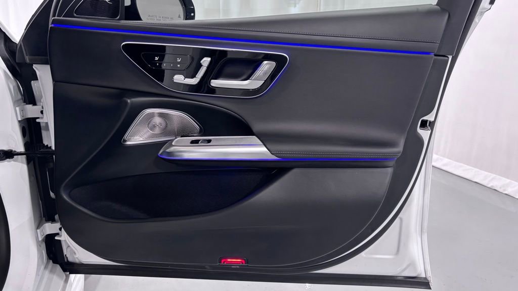 Certified 2025 Mercedes-Benz E 53 AMG e 4MATIC Sedan image 20