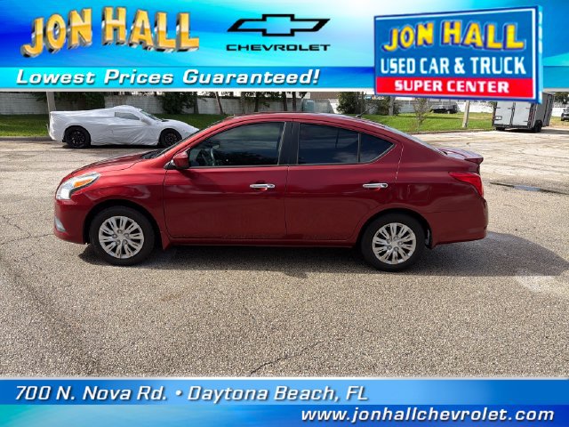 Used 2019 Nissan Versa SV FWD image 4