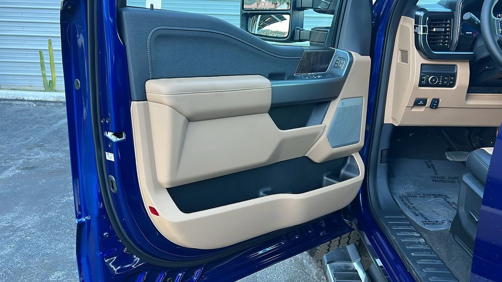 New 2026 Ford F250 Lariat w/ Chrome Package image 10