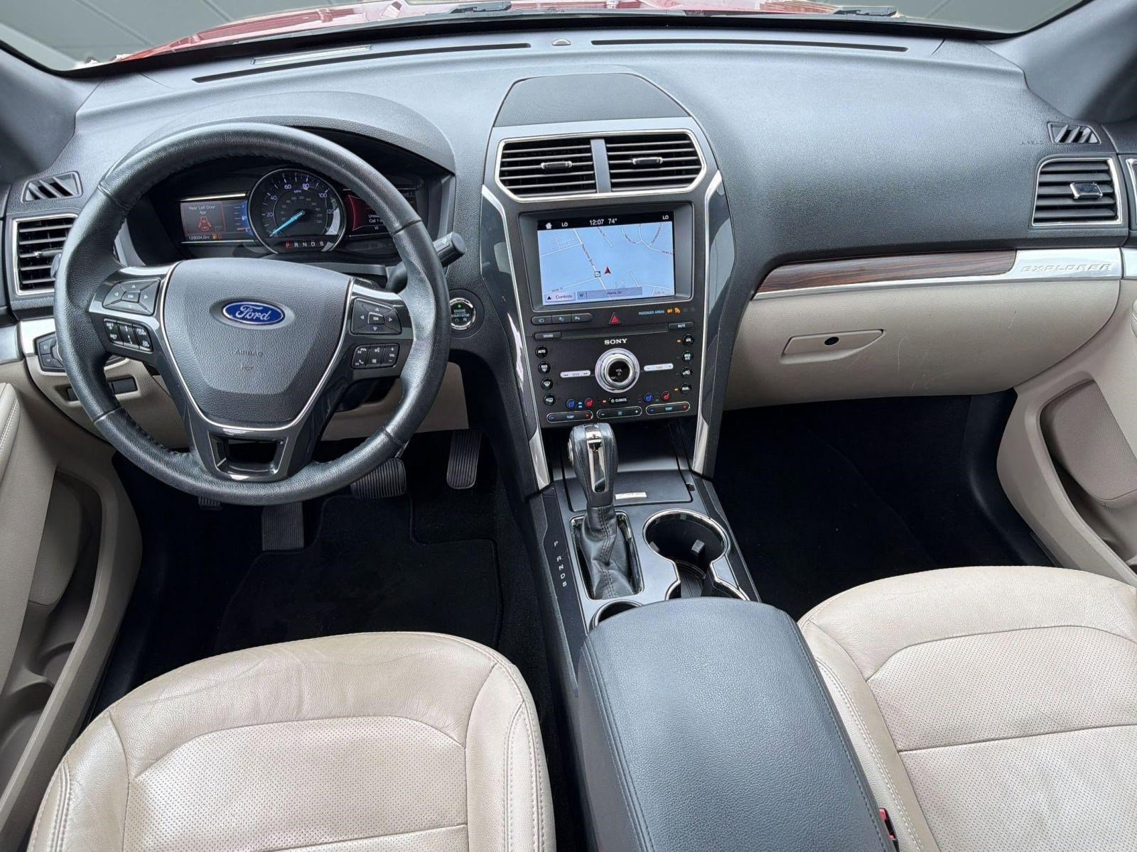 Used 2019 Ford Explorer Limited w/ Ford Safe & Smart Package FWD image 16