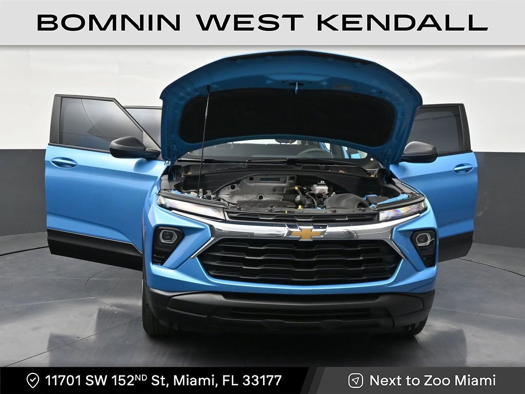 Used 2025 Chevrolet TrailBlazer LS image 33