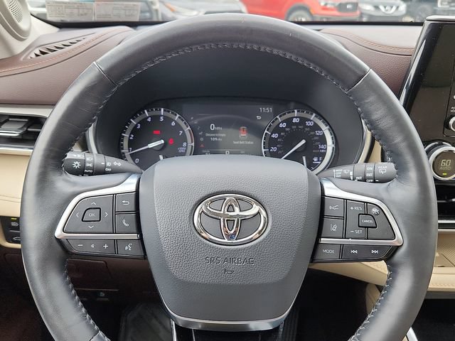 Certified 2020 Toyota Highlander Limited AWD/4WD image 19