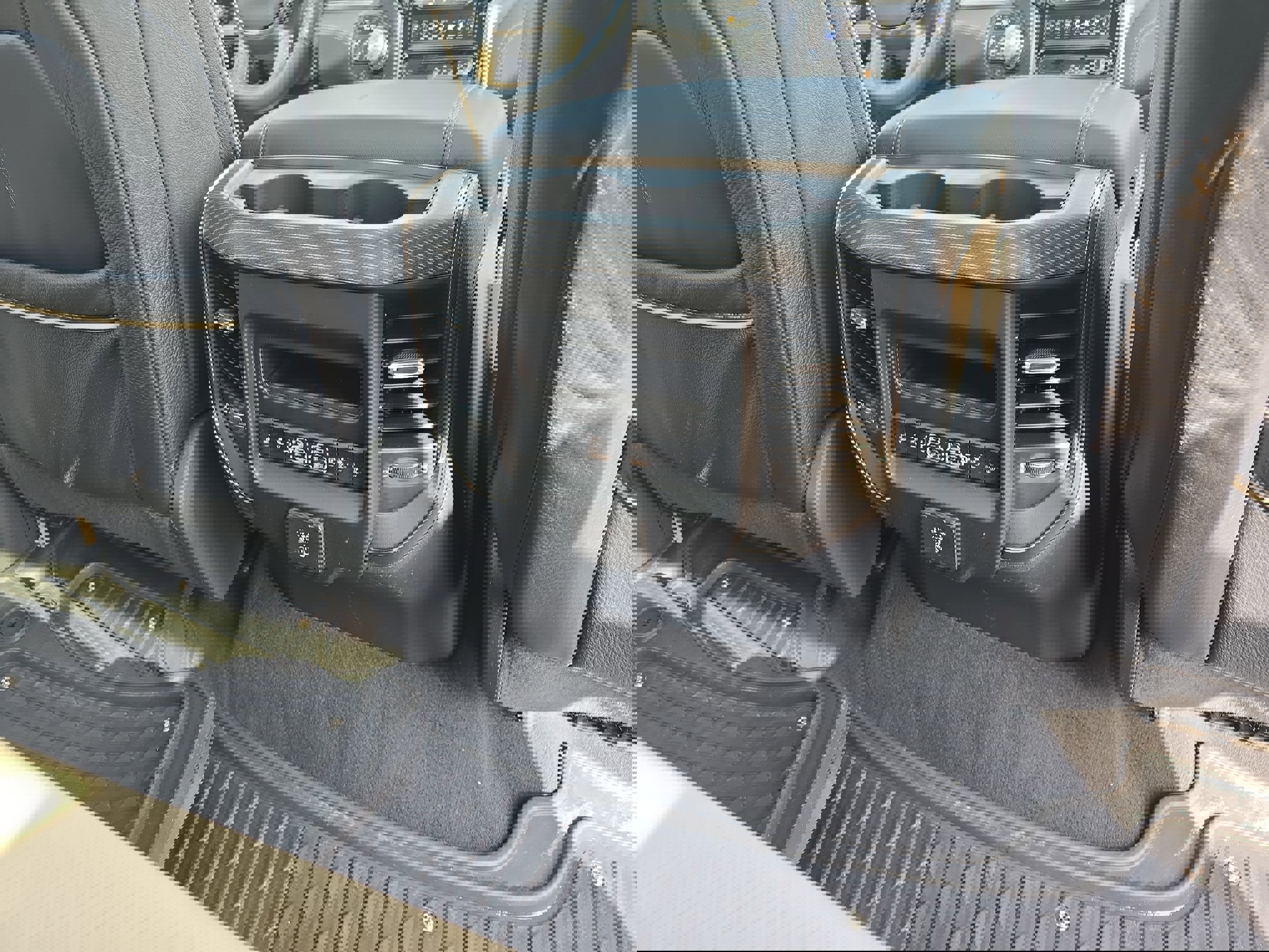 Used 2019 RAM 1500 Limited image 13