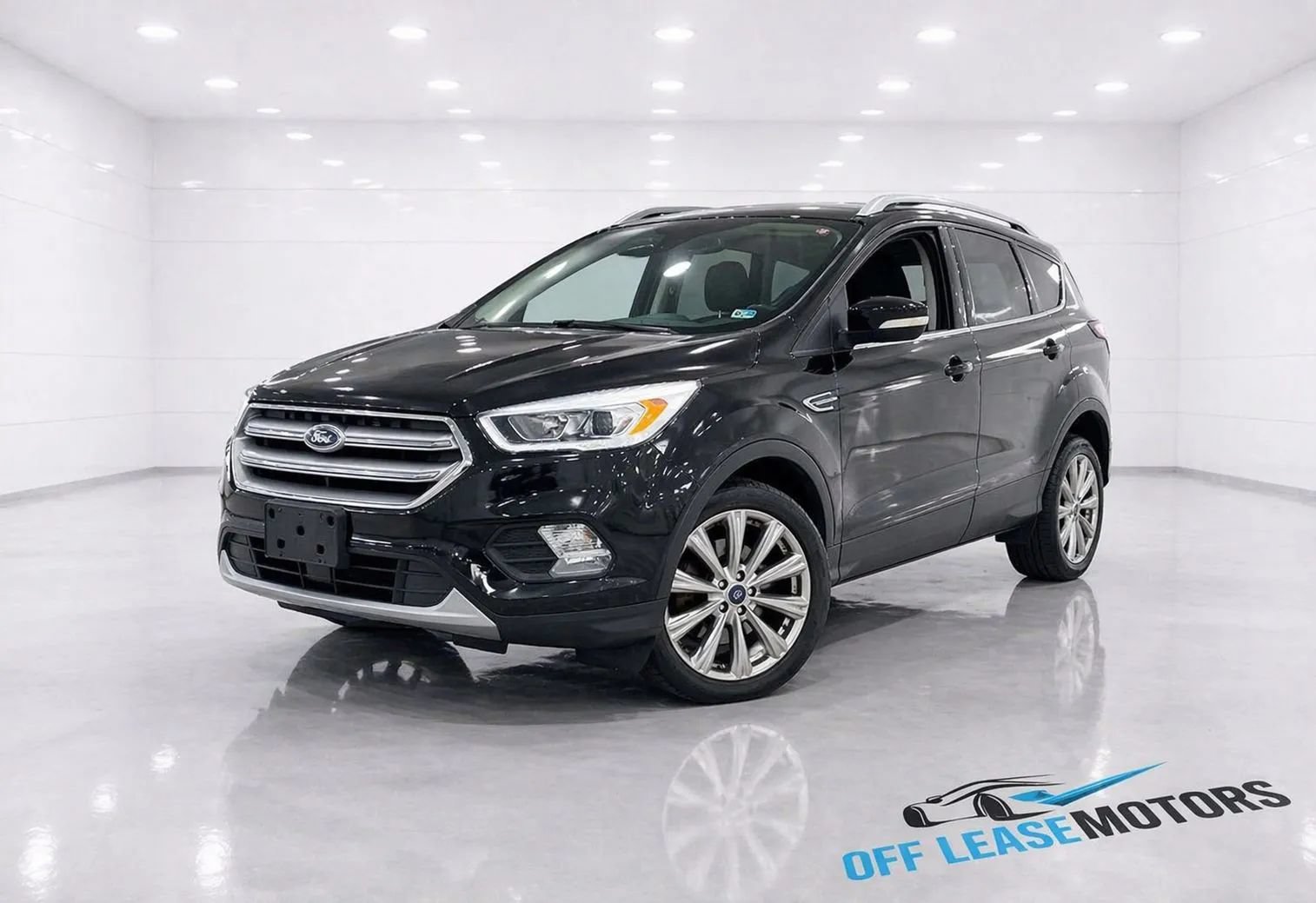 Used 2017 Ford Escape Titanium FWD image 1