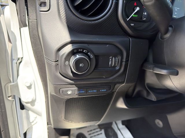 Used 2025 Jeep Wrangler Unlimited Rubicon 4xe w/ Safety Group AWD/4WD image 16