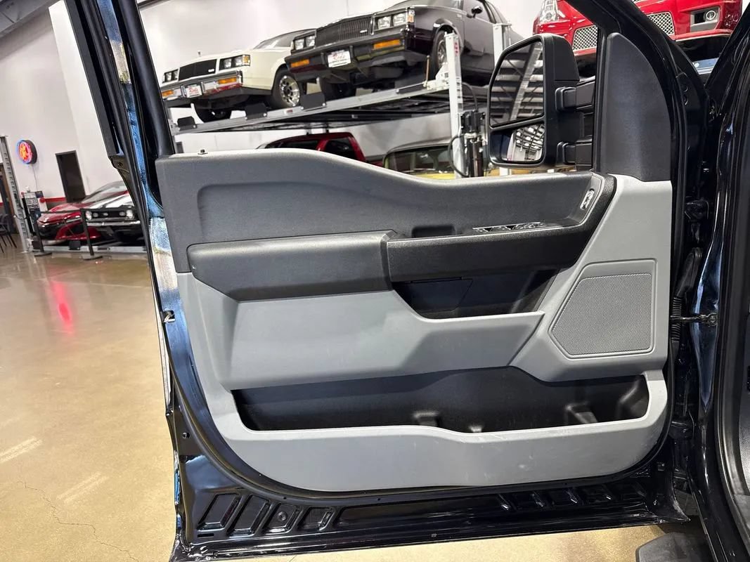 Used 2024 Ford F250 XL w/ XL Chrome Package RWD image 91
