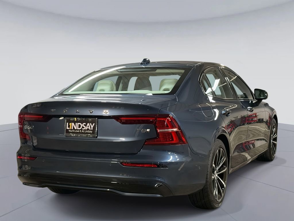 Used 2025 Volvo S60 T8 Plus image 10