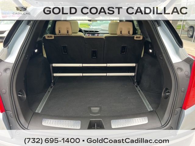 Used 2017 Cadillac XT5 Luxury w/ Driver Awareness Package FWD image 10