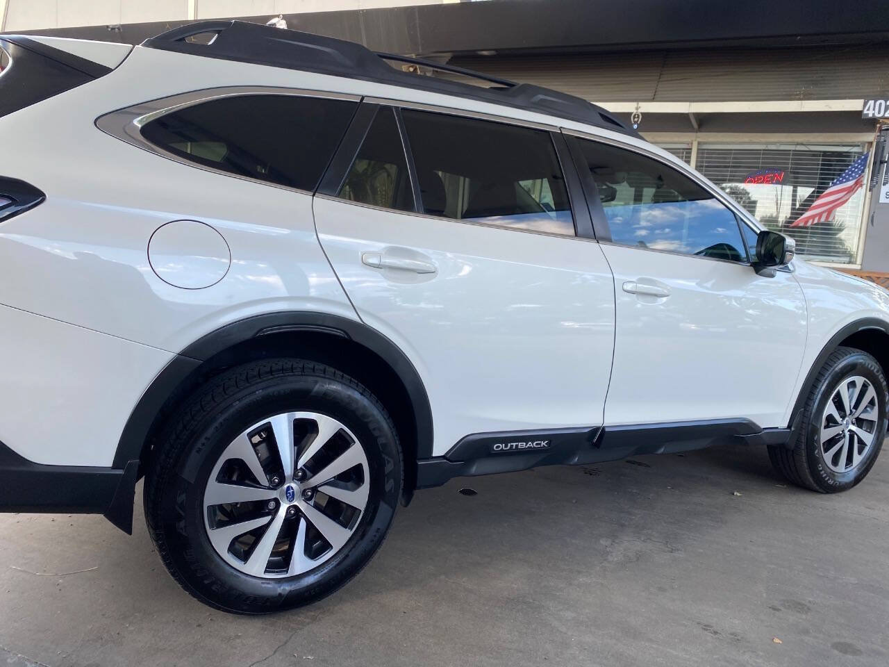 Used 2020 Subaru Outback Premium AWD/4WD image 10