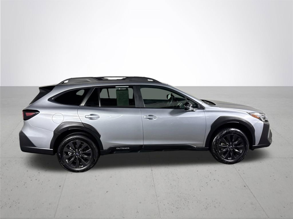 Certified 2025 Subaru Outback Onyx Edition AWD/4WD image 6