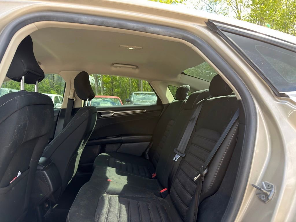 Used 2017 Ford Fusion S w/ Equipment Group 101A FWD image 8