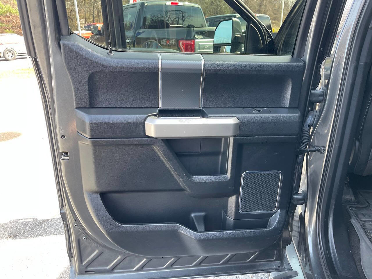 Used 2019 Ford F150 Lariat w/ Equipment Group 502A Luxury image 26