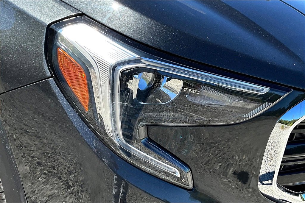 Used 2018 GMC Terrain SLE image 28