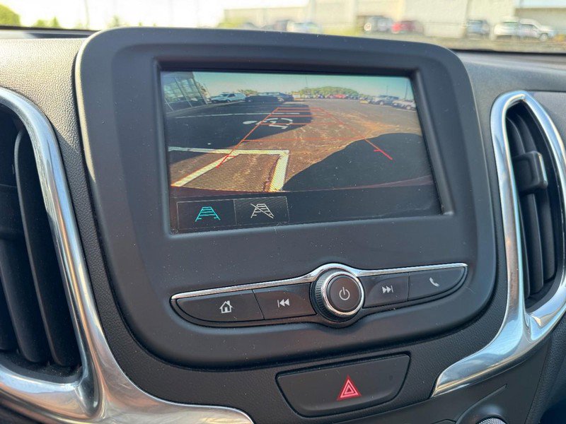 Used 2018 Chevrolet Equinox LT FWD image 20