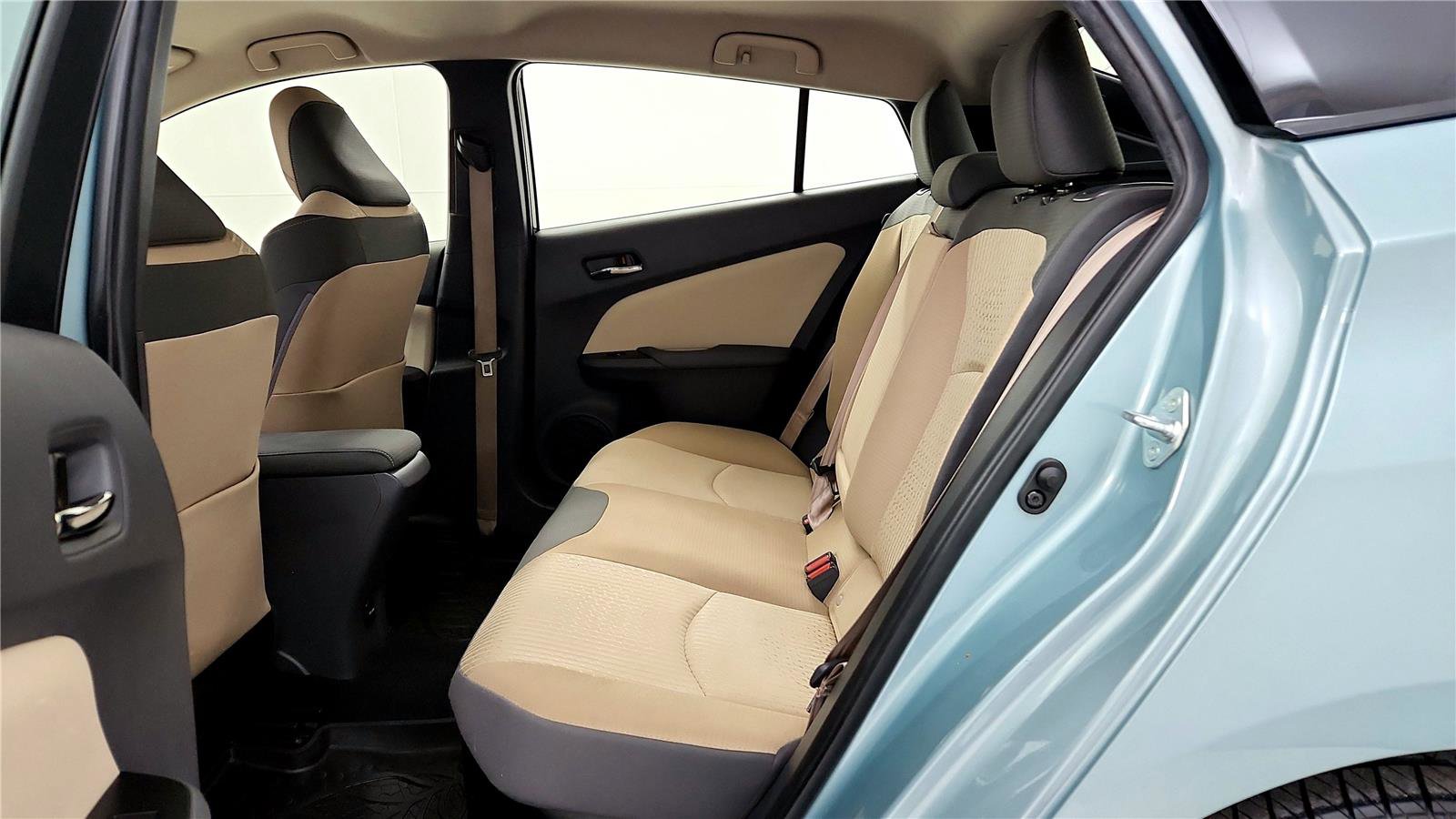 Used 2017 Toyota Prius Two image 21