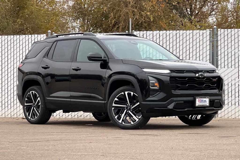 New 2026 Chevrolet Equinox RS image 2