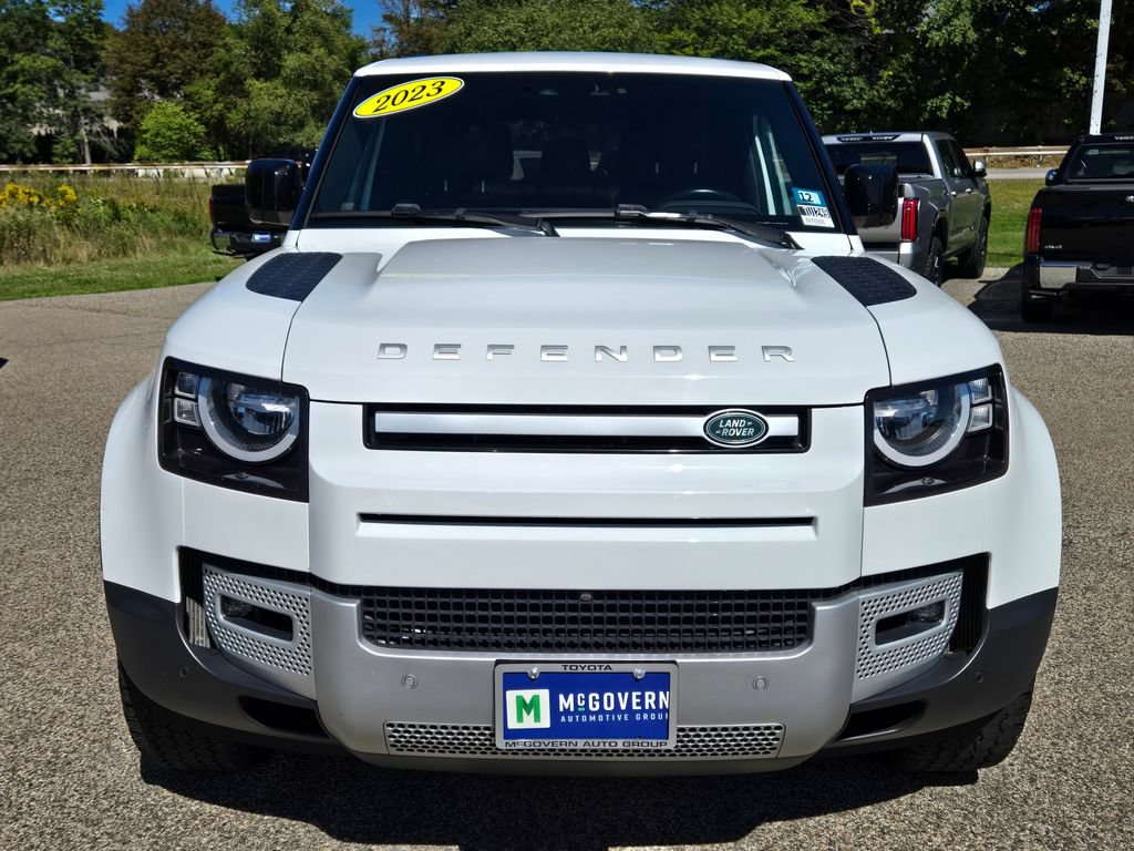 Used 2023 Land Rover Defender 90 S AWD/4WD image 9