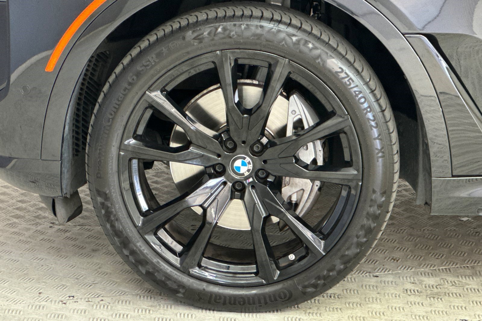 Used 2024 BMW X7 xDrive40i w/ M Sport Package image 11