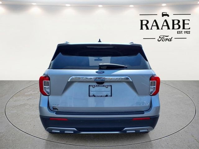 Used 2023 Ford Explorer XLT w/ Equipment Group 202A AWD/4WD image 6