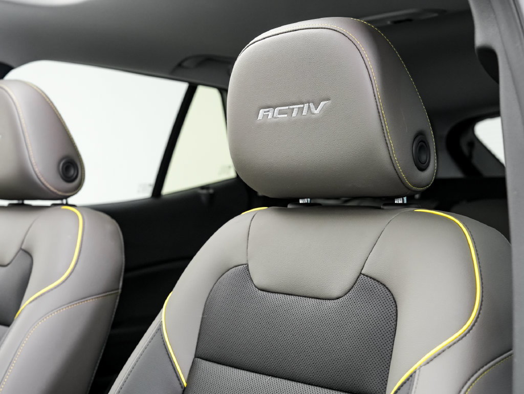 Used 2025 Chevrolet Trax ACTIV w/ Sunroof Package FWD image 9