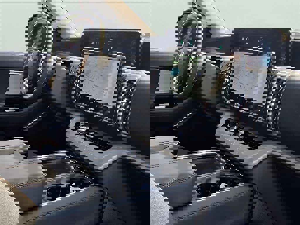 Used 2025 Ford Expedition Active image 18