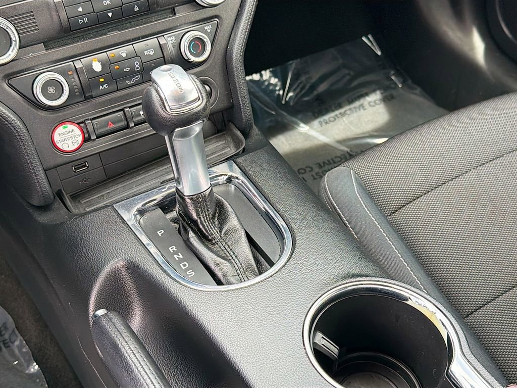 Used 2017 Ford Mustang Coupe image 26