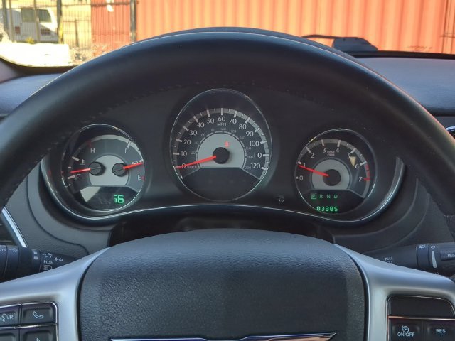 Used 2012 Chrysler 200 Touring w/ Cold Weather Group FWD image 28