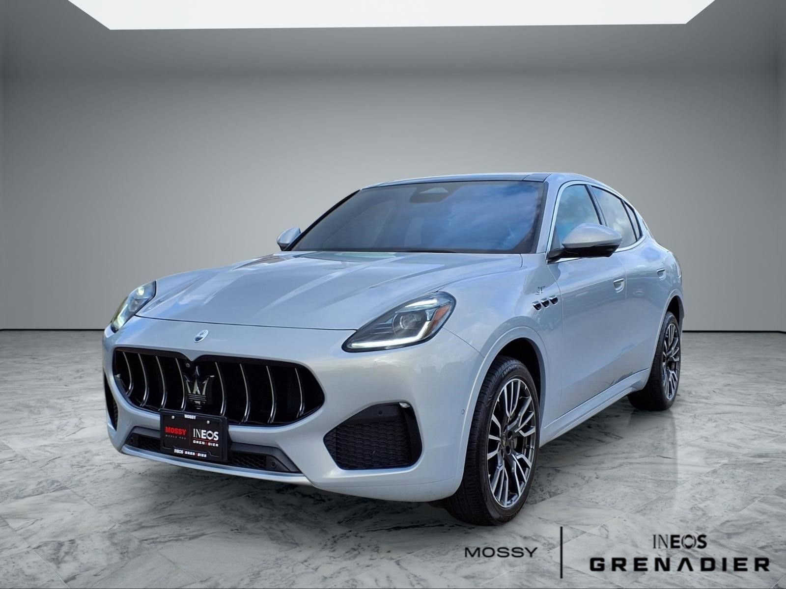 Used 2023 Maserati Grecale GT image 4