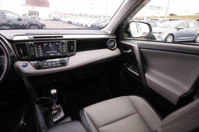 Certified 2018 Toyota RAV4 Limited image 26