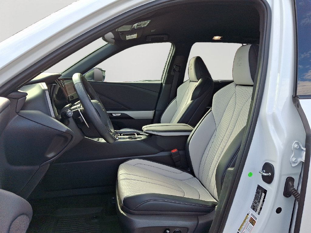 Certified 2026 Lexus TX 500h AWD w/ Technology Package image 16