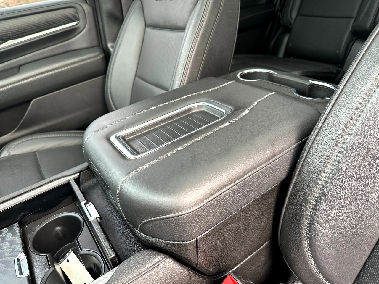 Used 2023 GMC Yukon Denali w/ Denali Reserve Package image 56