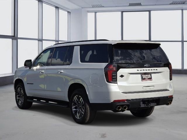 Used 2025 Chevrolet Suburban Z71 image 4