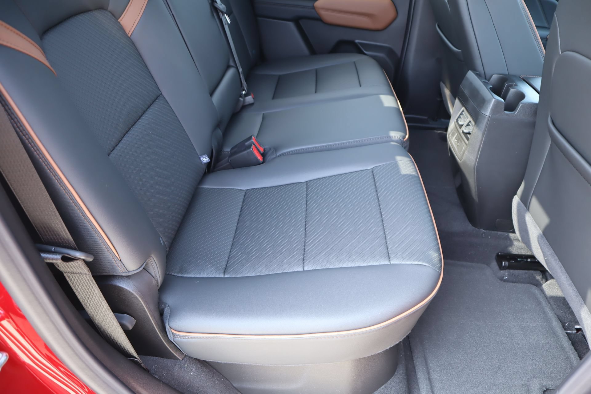 New 2026 GMC Canyon AT4 w/ AT4 Premium Package AWD/4WD image 25