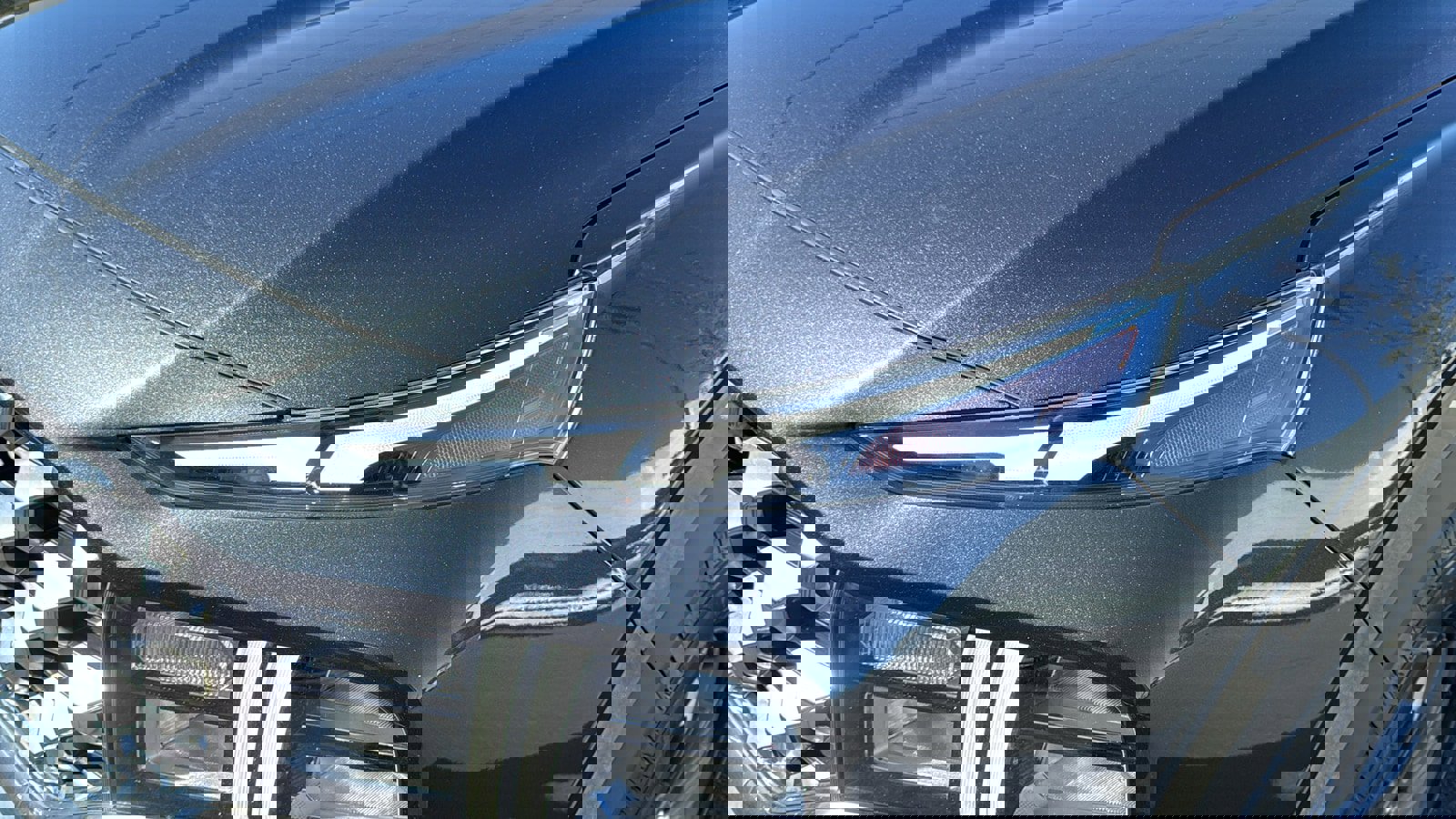 Used 2023 Hyundai Santa Fe SEL w/ Premium Package image 9