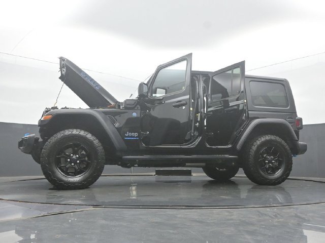 Used 2024 Jeep Wrangler Unlimited AWD/4WD image 57