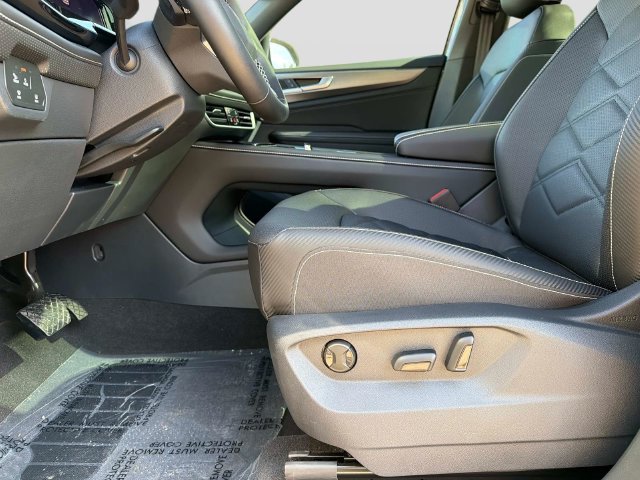 Used 2026 Volkswagen Atlas Cross Sport SE FWD image 18