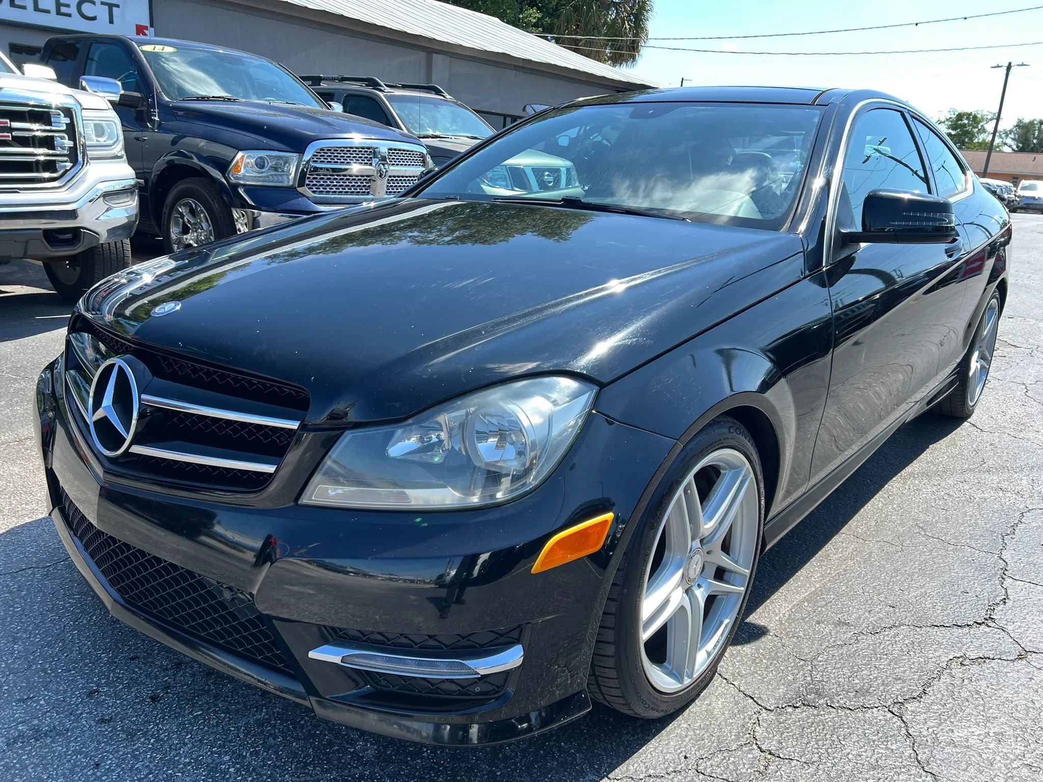 Used 2015 Mercedes-Benz C 250 Coupe image 2