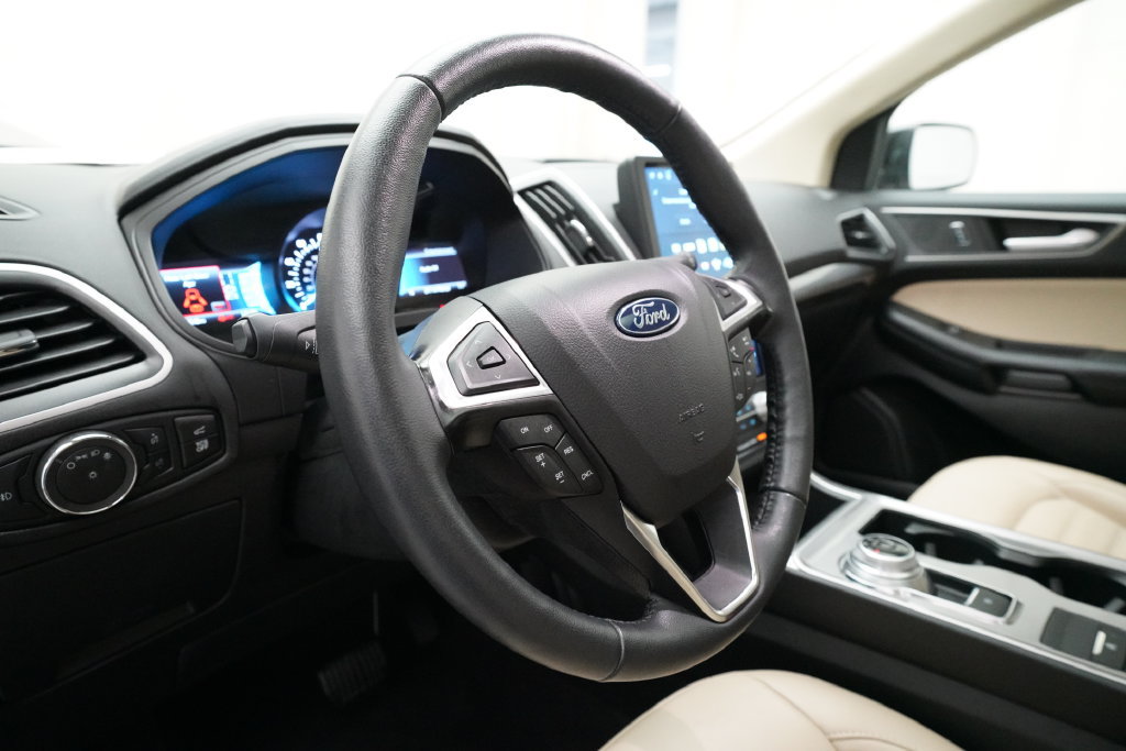 Used 2024 Ford Edge SEL w/ Convenience Package AWD/4WD image 8