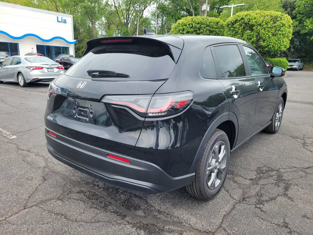 New 2027 Honda HR-V LX image 3