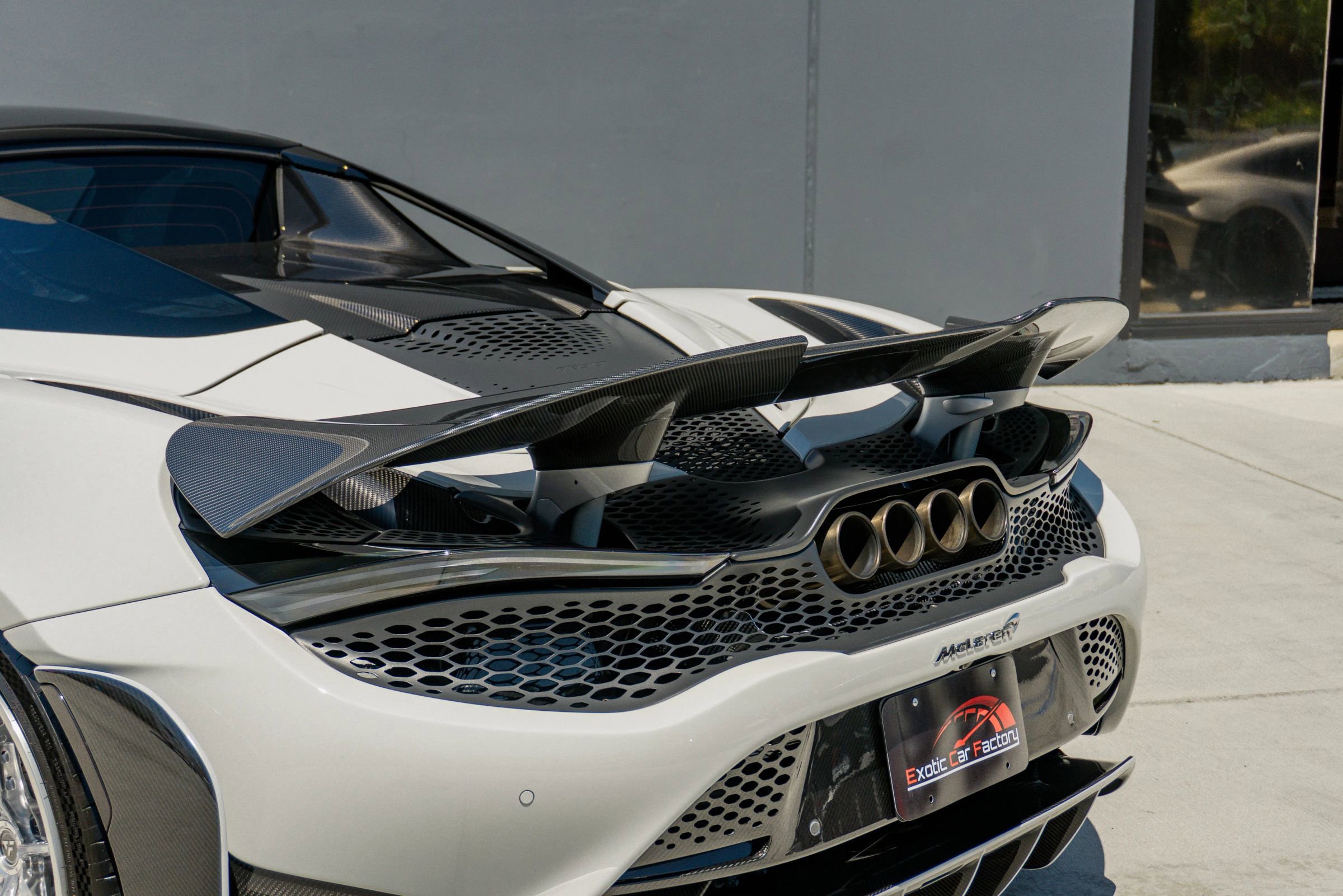 Used 2022 McLaren 765LT RWD image 58