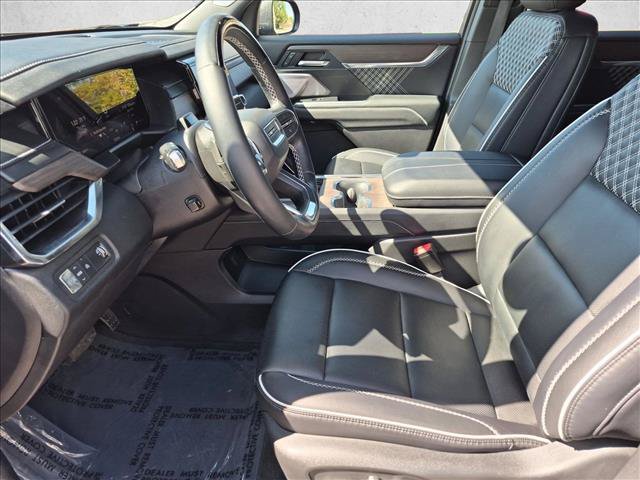 Used 2025 GMC Acadia Denali w/ Super Cruise Package FWD image 17