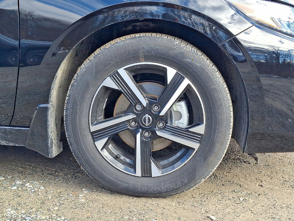 Used 2025 Nissan Sentra SV w/ Trunk Package image 26