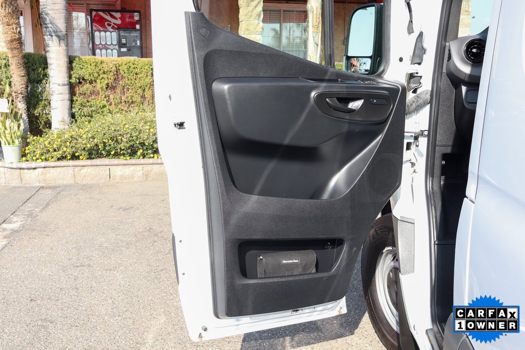 Used 2024 Mercedes-Benz Sprinter 2500 image 13